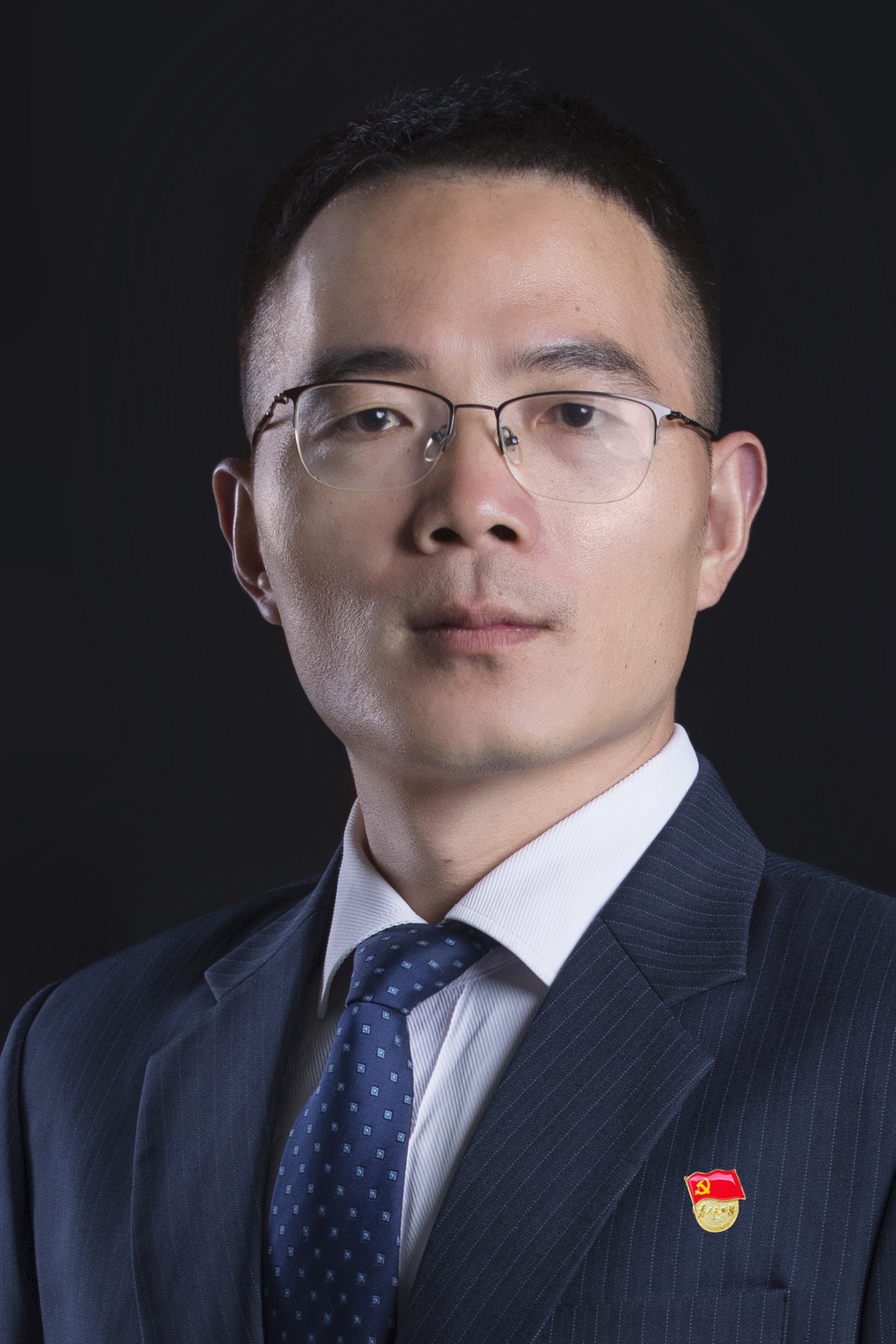 党代表风采(张建伟) 照片.jpg